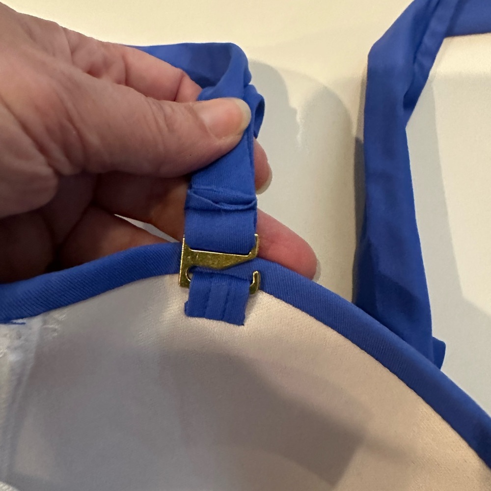 Coco Reef bikini top 32/34 C cup royal blue with changeable straps - Picture 6 of 10